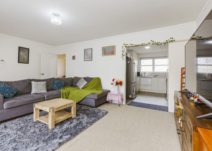  at 2/178 Hillsborough Road, Hillsborough, Auckland