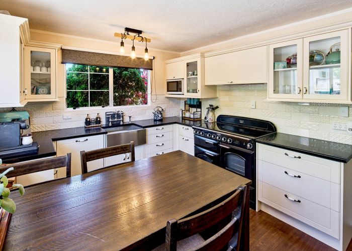  at 33 Maclaren Street, Maymorn, Upper Hutt, Wellington