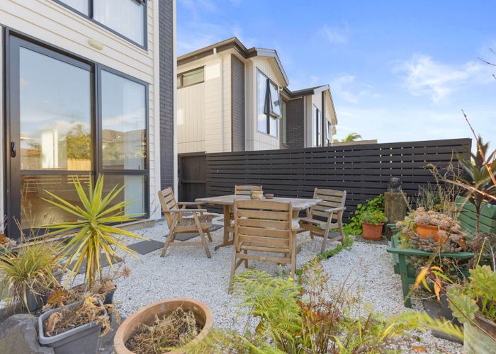  at 255B Hill Road, The Gardens, Manukau City, Auckland