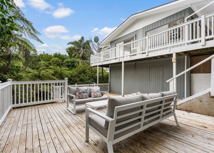  at 990 East Coast Road, Torbay, North Shore City, Auckland