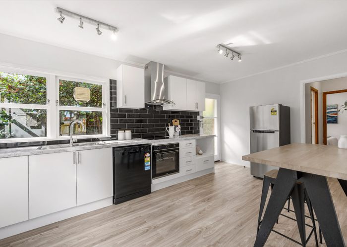  at 1/663 Te Atatu Road, Te Atatu Peninsula, Waitakere City, Auckland