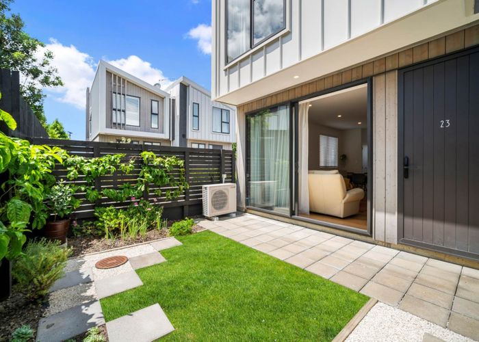  at 29/82 East Coast Road, Milford, North Shore City, Auckland