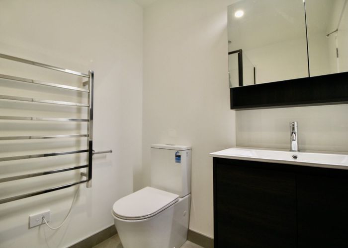  at 69  Tuaiwi Street, City Centre, Manukau City, Auckland