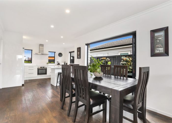  at 8 Lulu Avenue, Chartwell, Hamilton