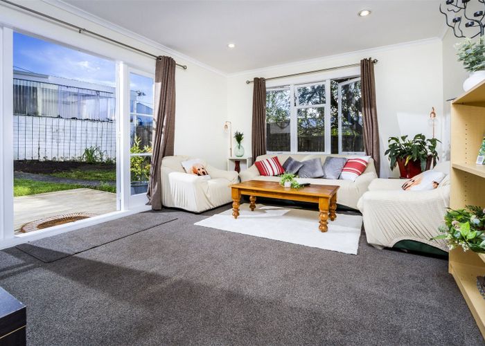  at 3/68 Lincoln Park Avenue, Massey, Auckland