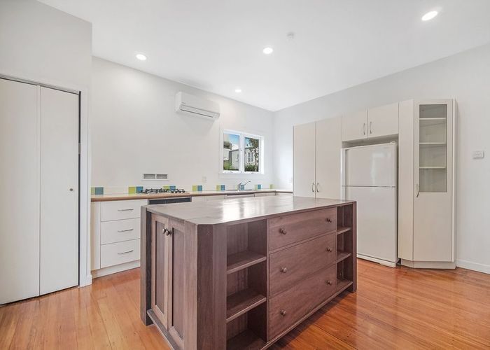  at 114A Kiwi Rd, Point Chevalier, Auckland City, Auckland