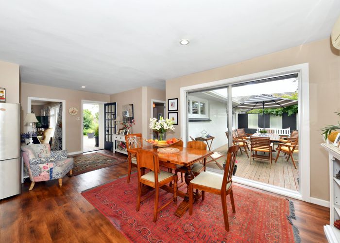  at 19 Middlepark Road, Sockburn, Christchurch