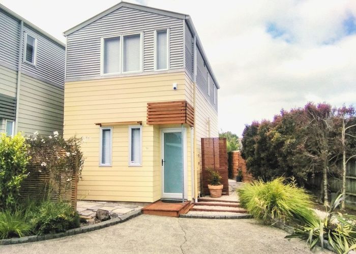  at 31 Albionvale Road, Glen Eden, Auckland