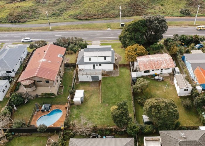  at 678 Papamoa Beach Road, Papamoa, Tauranga, Bay Of Plenty