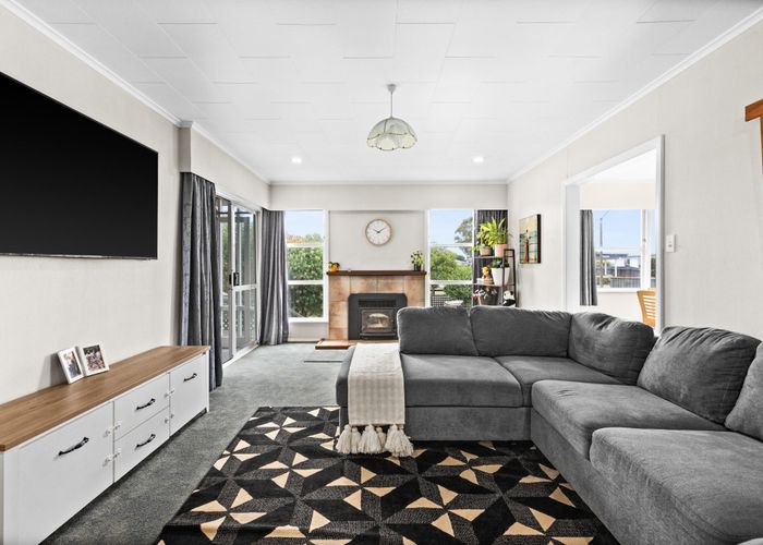  at 13 Norwich Crescent, Tamatea, Napier