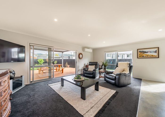  at 14 Passchendaele Grove, Trentham, Upper Hutt