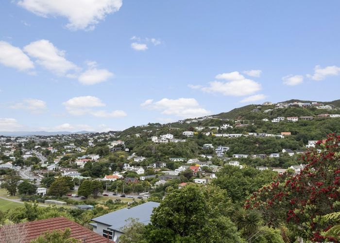  at 14 Terawhiti Terrace, Karori, Wellington