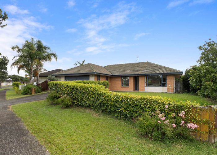  at 10 Frank Bunce Grove, Flat Bush, Manukau City, Auckland