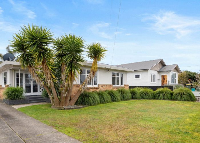  at 12 Winter Street, Fairfield, Hamilton