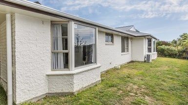  at 2 Kilsyth Street, Karori, Wellington