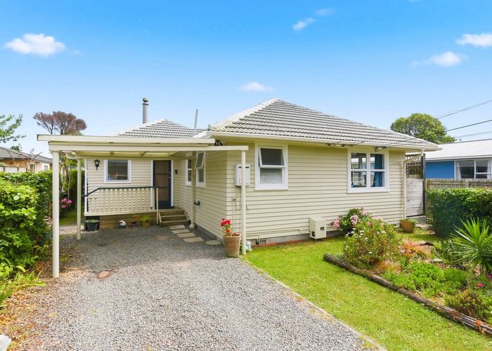  at 17a Walton Road, Paraparaumu Beach, Kapiti Coast, Wellington