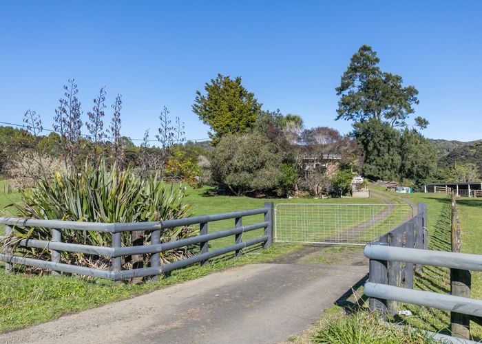  at 108 Te Henga Road, Henderson