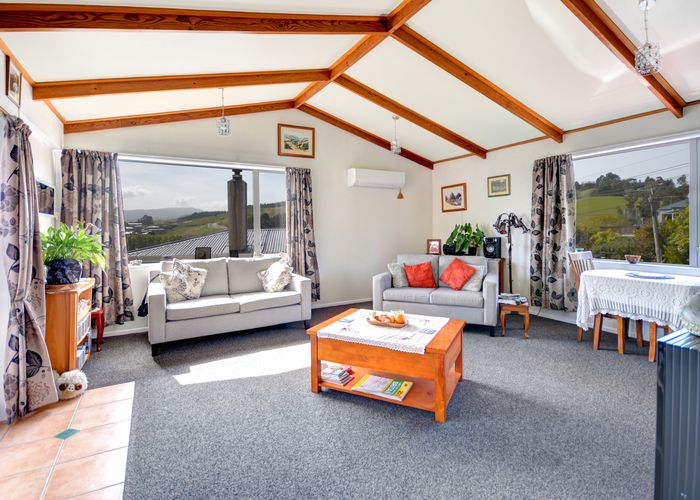  at 9 Tweed Street, Kinmont Park, Mosgiel