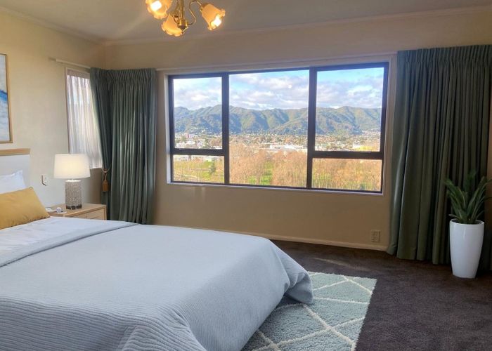  at 17 Tirohanga Road, Tirohanga, Lower Hutt