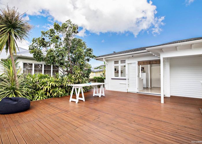  at 105 Abbotts Way, Remuera, Auckland