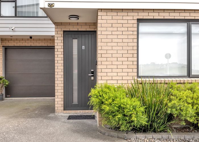  at 6 Manahau Lane, Flat Bush, Manukau City, Auckland