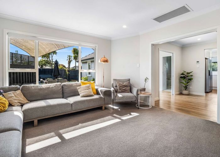  at 14 Centaurus Road, Cashmere, Christchurch City, Canterbury