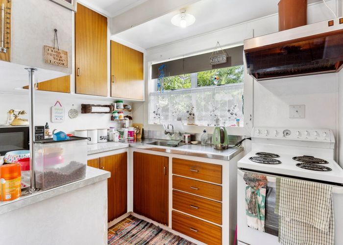  at 2/4 Scott Street, Moturoa, New Plymouth