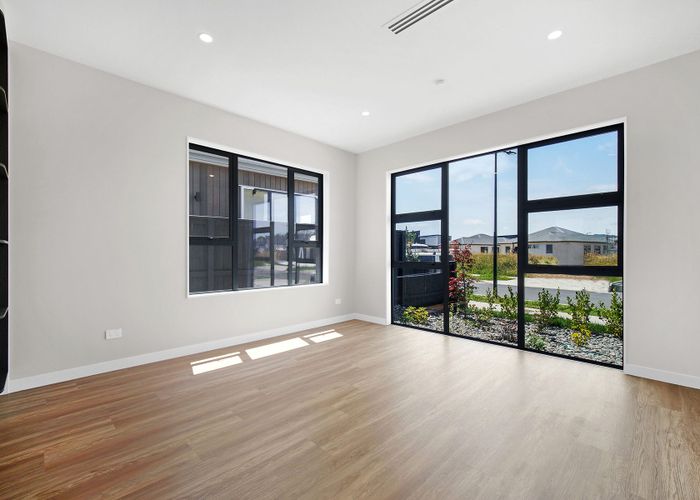  at 11 Pupu Crescent, Opaheke, Papakura, Auckland