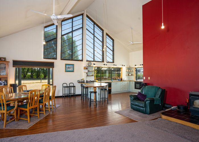  at 52 Lincoln Road, Carterton