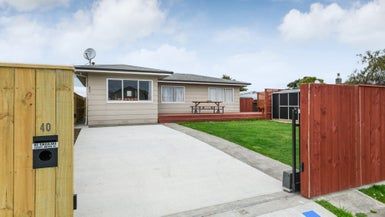  at 40 Raglan Avenue, Cloverlea, Palmerston North