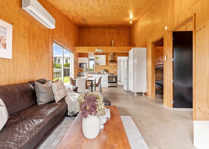  at 29 Tuna Place, Omaha