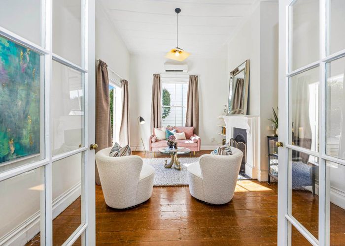  at 4 Kawaka Street, Mount Eden, Auckland City, Auckland
