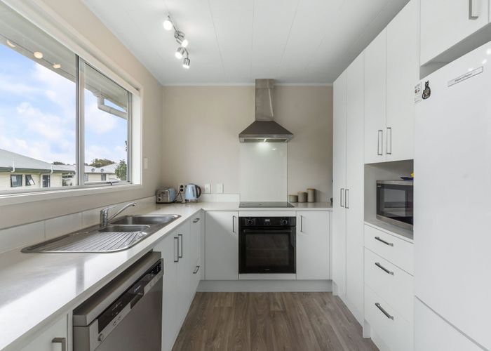  at 9 Volante Avenue, Wattle Downs, Manukau City, Auckland