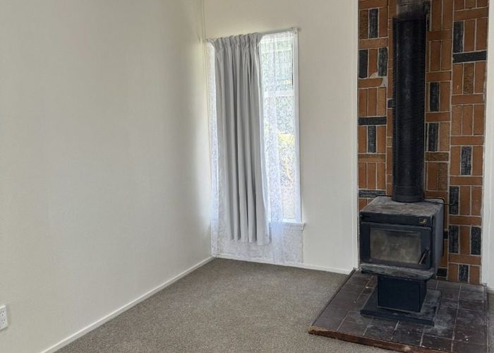  at 1/15 McLeod Rd , Henderson, Waitakere City, Auckland