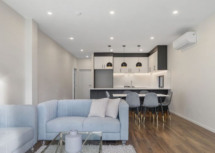  at 10A Egret Court, Unsworth Heights, North Shore City, Auckland