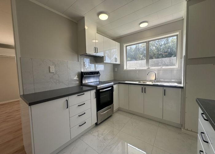  at 30 Keegan Drive, Massey, Waitakere City, Auckland