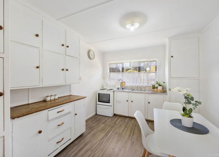  at 6 Trenwith Street, Otahuhu, Auckland