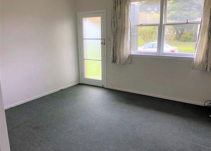  at 6/2 Godley Road, Green Bay, Waitakere City, Auckland