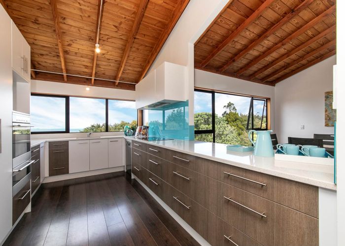  at 42 Rauhuia Crescent, Parau, Auckland