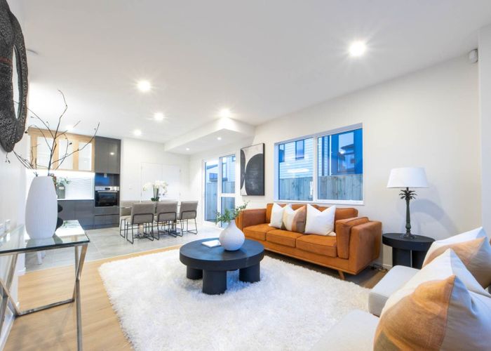  at 33 Cyperus Street, Flat Bush, Manukau City, Auckland