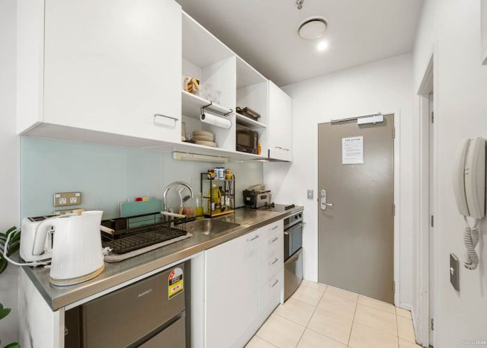  at 2J/16 Gore Street, City Centre, Auckland City, Auckland