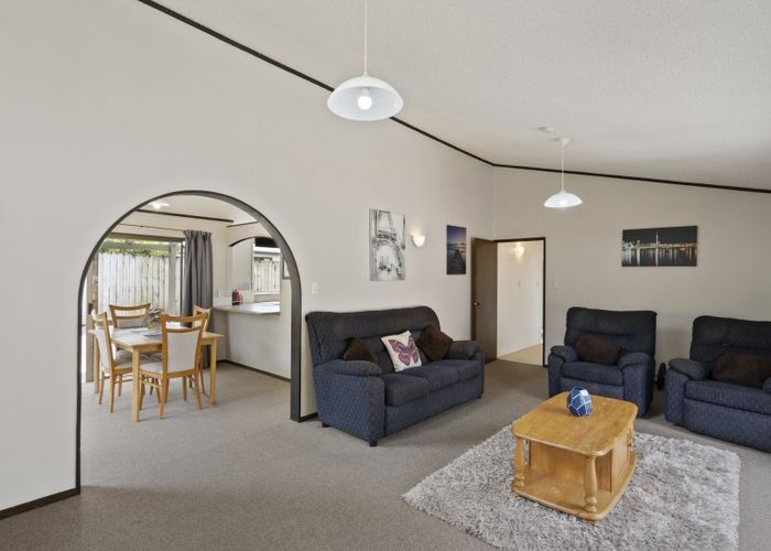  at 1 Cedar Place, Westown, New Plymouth