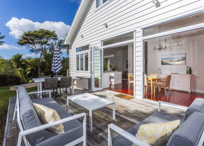  at 10 Olwyn Place, Greenhithe, North Shore City, Auckland