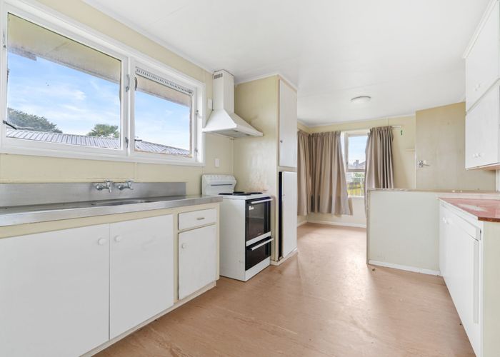  at 10 Leonard Place, Otara, Manukau City, Auckland