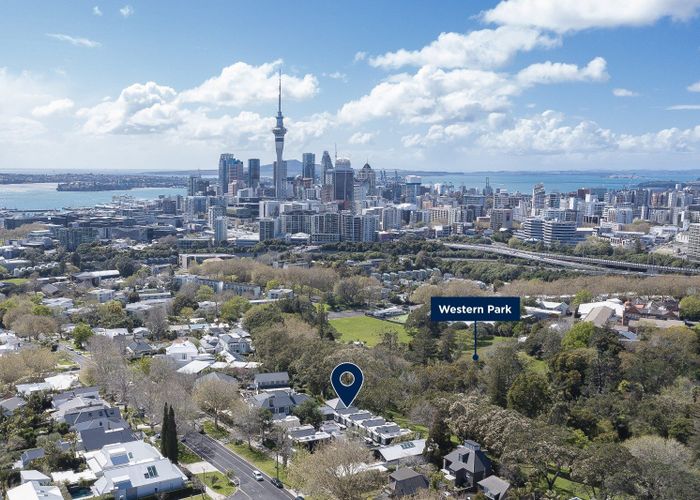  at 4/13 Hepburn Street, Freemans Bay, Auckland City, Auckland