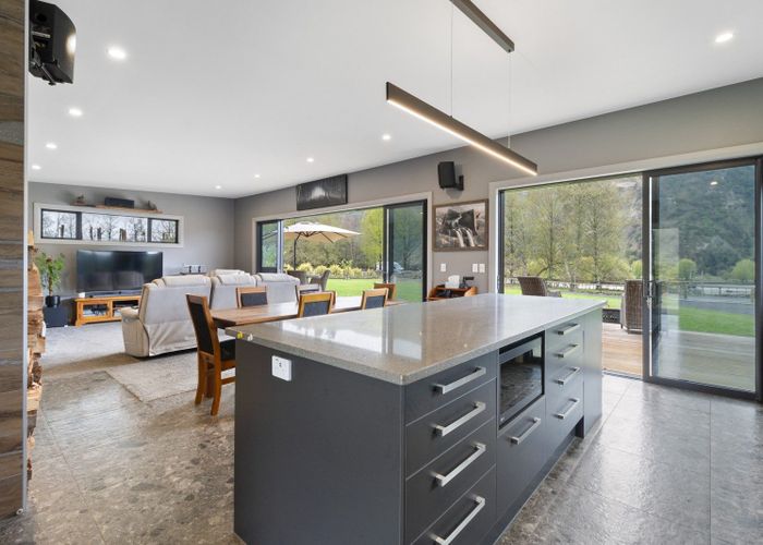  at 193 Rowes Road, Hunterville