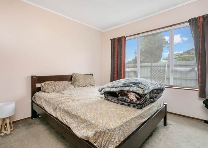  at 2/108 East Tamaki Road, Papatoetoe, Auckland