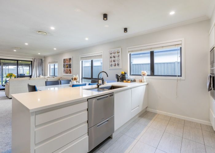  at 5 Manganui Place, Te Awa, Napier