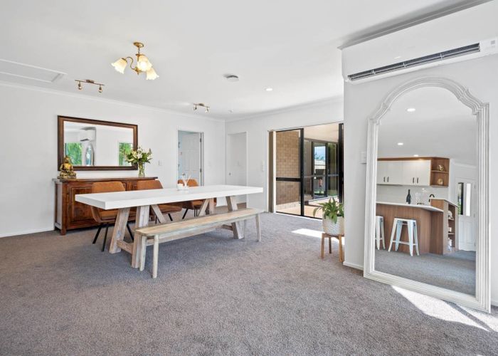  at 27 Longford Park Drive, Takanini, Auckland