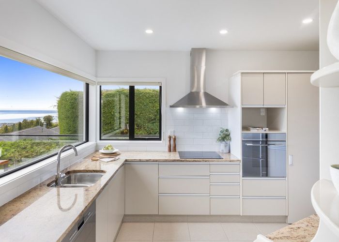  at 2/11 Belleview Terrace, Mount Pleasant, Christchurch City, Canterbury